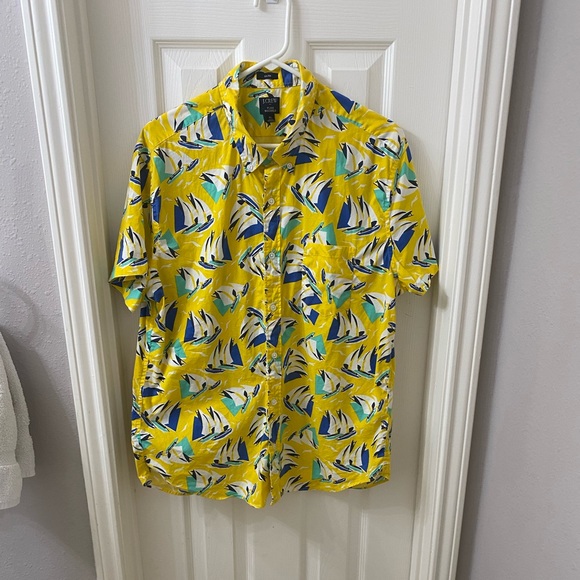 J Crew Mens SS XL slim button down shirt. Yellow with sailboats - Picture 4 of 4